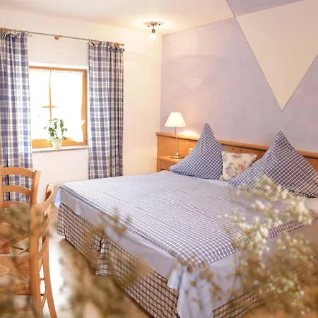 Lindlweberhof Pensión 3*